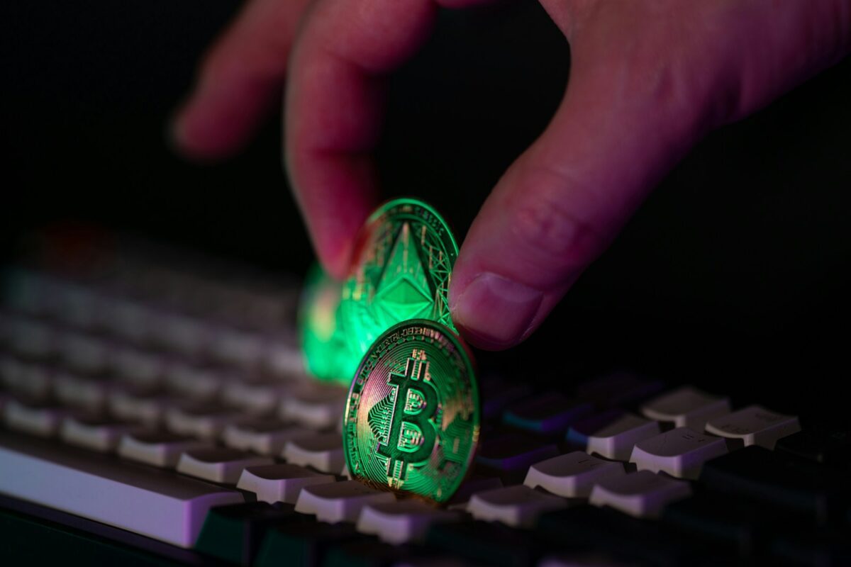 Avoid crypto scams and frauds